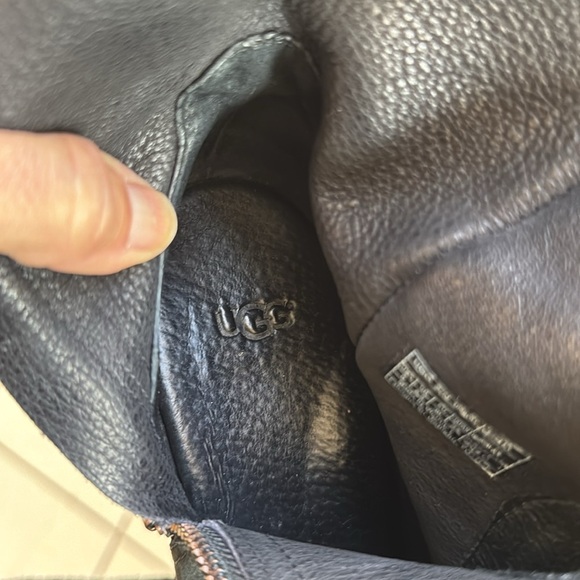 UGG Athena black suede Boots size 8 - Picture 12 of 14